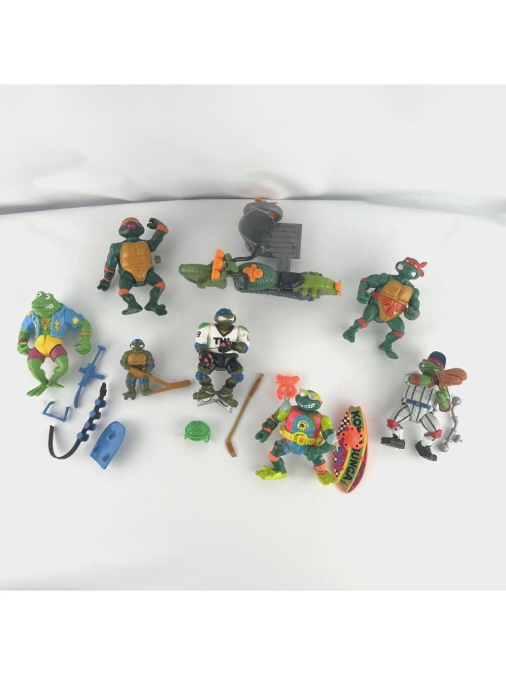 Vintage Teenage Mutant Ninja Turtles Lot of 7 Figures and Cycle 1980s 1990s TMNT